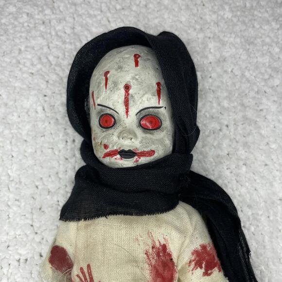 GRACE of the GRAVE LIVING DEAD DOLLS series 8 MEZCO - NO BOX (Doll Only) SLD